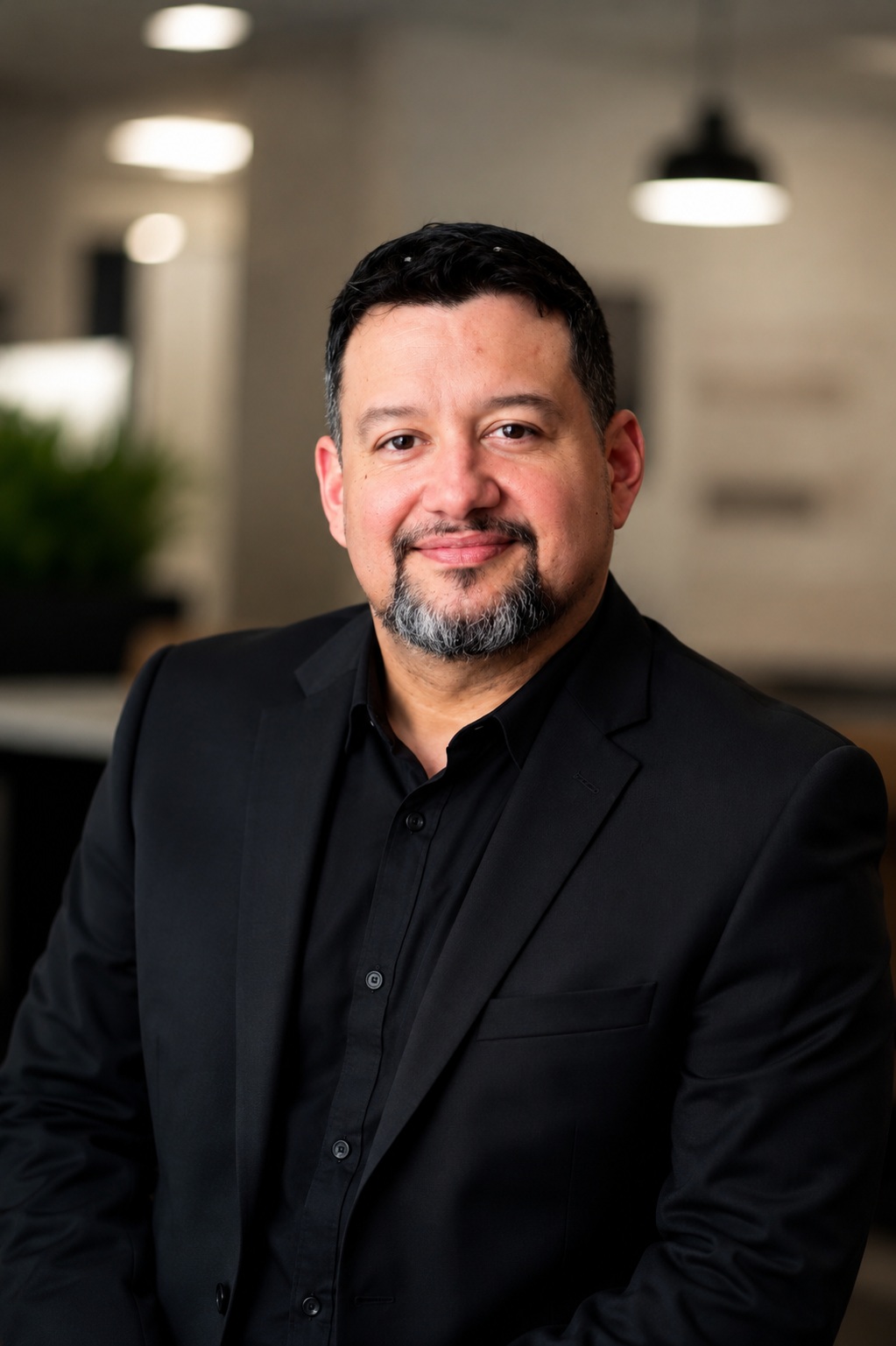 Juan — Mac4Repair founder and micro-soldering specialist, Plano TX